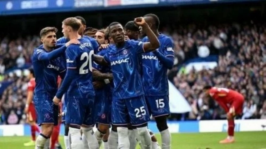 فريق تشيلسي.