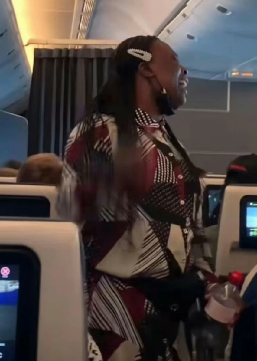 فوضى في الجو على متن طائرة بريطانية لمدة 3 ساعات.. ما القصة؟