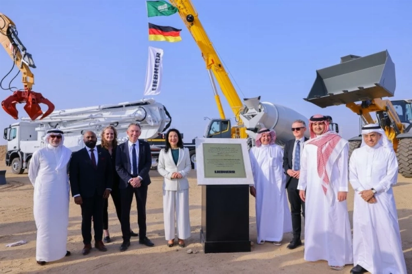 وزيرة الاقتصاد والطاقة الألمانية كاترينا رايشه تزور مجمّع الجفالي الصناعي في مدينة الملك عبدالله الاقتصادية
