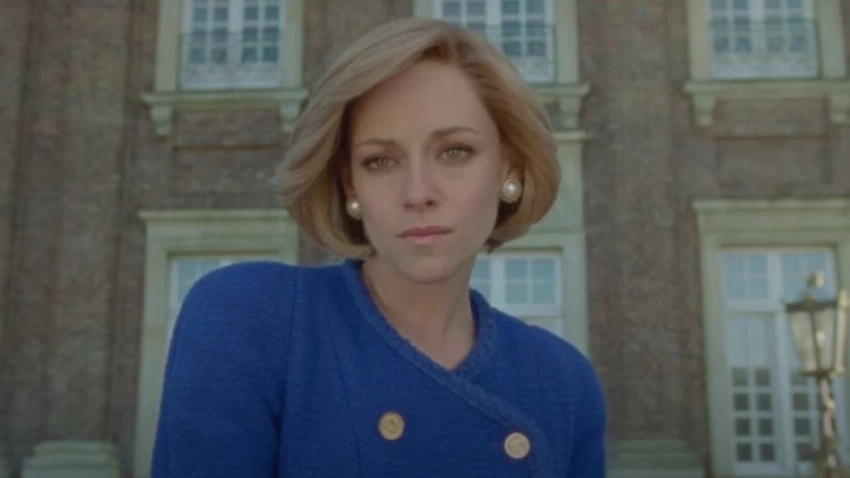 «مطاردة» ديانا لا تنتهي.. كريستين ستيوارت تكشف معاناتها النفسية بعد تجسيد دور الأميرة الراحلة