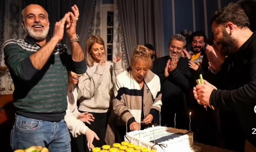 تيم حسن ومنى واصف في كواليس مسلسل مولانا