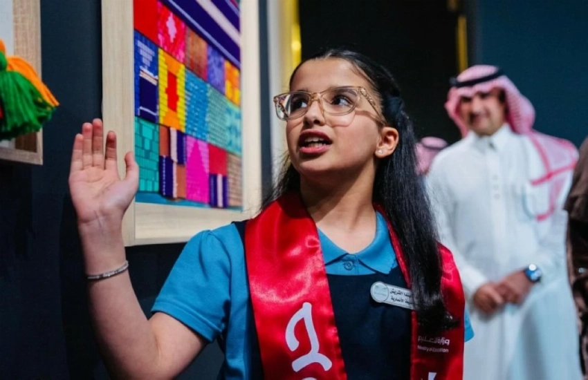 الأميرة عبير بنت فيصل بن تركي تدشّن معرض «حرفة وفن» وتطّلع على إبداعات الطلبة الفنية والحِرفية