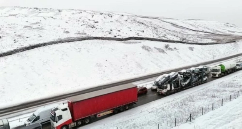 عاصفة قطبية تضرب بريطانيا.. ثلوج حتى 10 سنتيمترات وحرارة تصل إلى -7