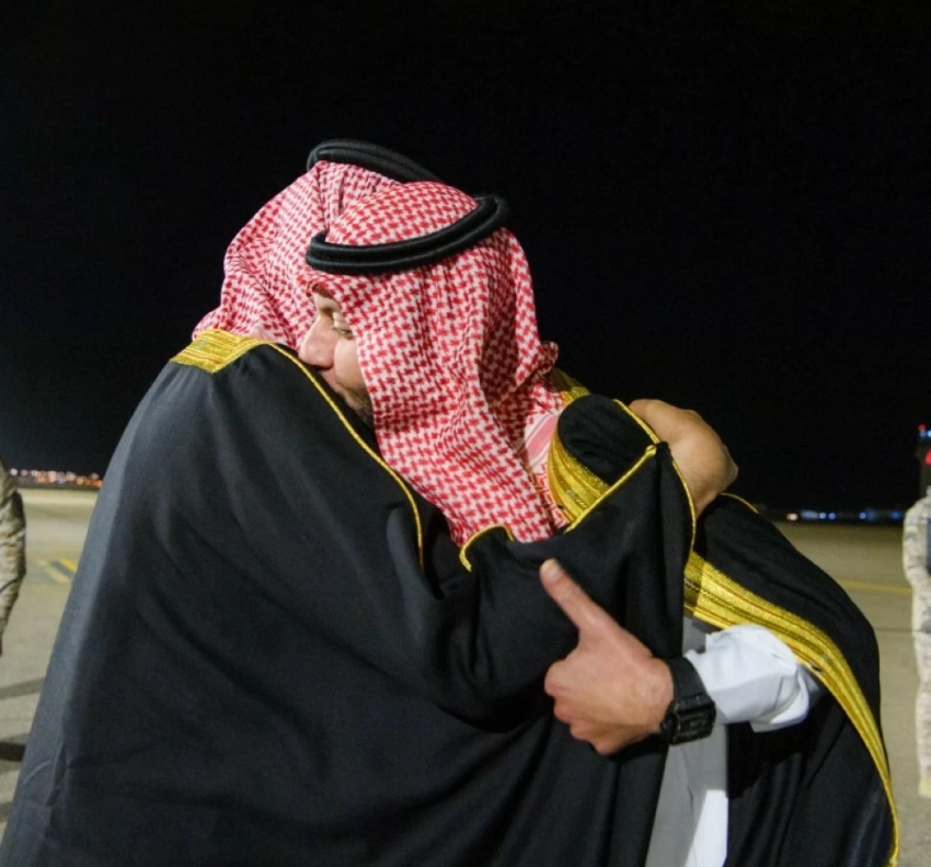 سلمان بن سلطان بن عبدالعزيز يستقبل نائب أمير المدينة المنورة