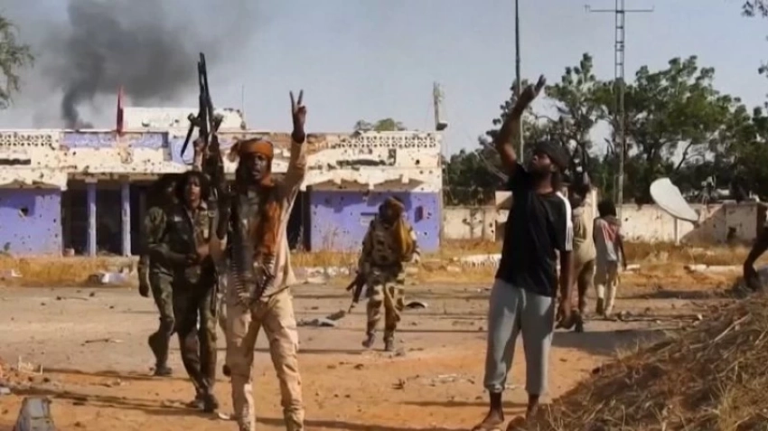 قوات الدعم السريع تتباهى بالقتل والتدمير.