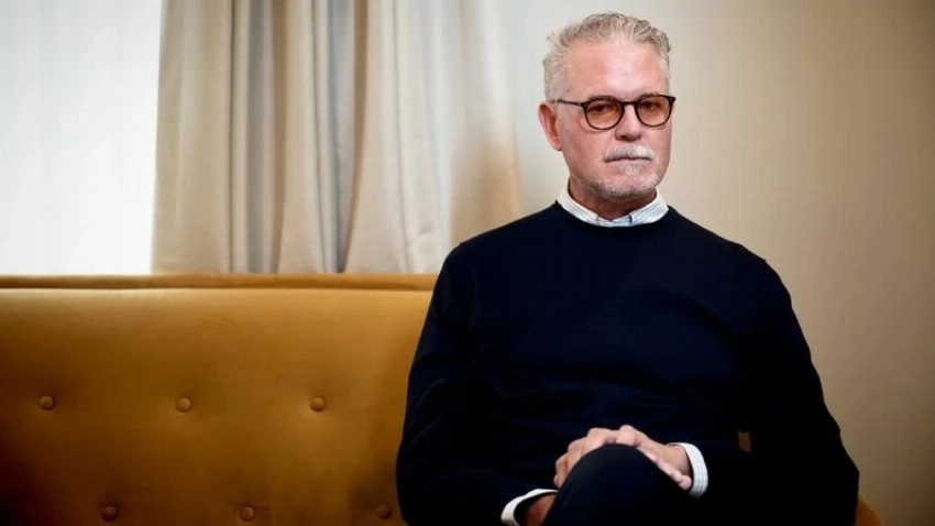 إريك داين ورحلة الشجاعة مع مرض نادر يهدد الحياة