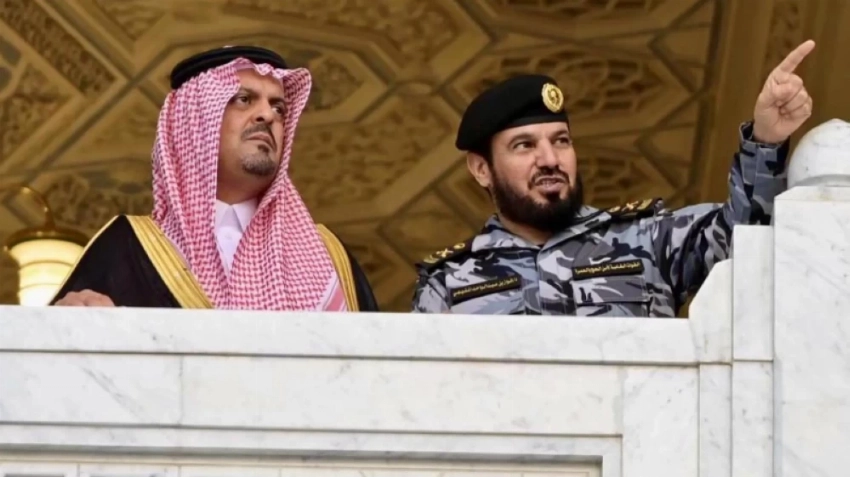 سعود بن مشعل يشارك رجال الأمن والجهات المشاركة في خدمة ضيوف الرحمن طعام الإفطار في المسجد الحرام