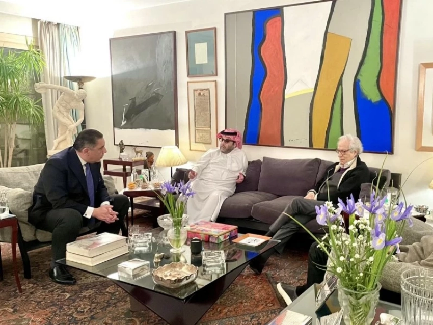 ماذا قال فاروق حسني عن زيارة تركي آل الشيخ له في منزله؟