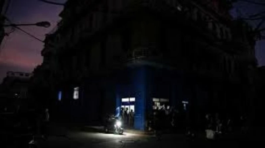 عطل بمحطة رئيسية يقطع الكهرباء عن كوبا ويترك ملايين السكان في الظلام