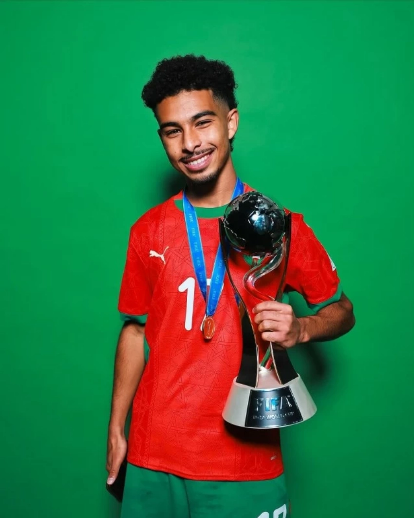 جسيم ياسين بعد فوز المغرب لأول مرة في تاريخه بكأس العالم للشباب على حساب الأرجنتين.