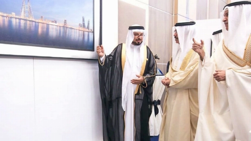 القبض على مصمم الجواز البحريني بتهمة التعاطف مع «العدوان الإيراني»