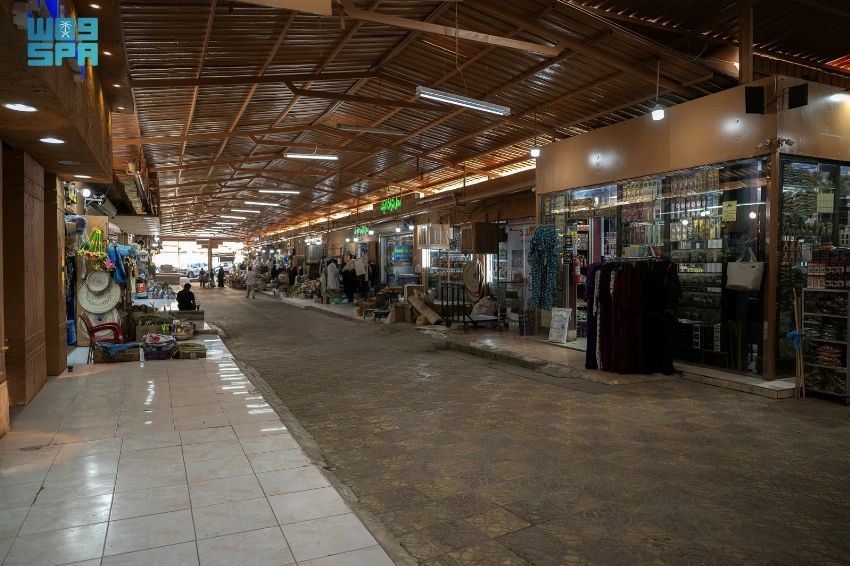 الأسواق أسهمت في دعم الاقتصاد المحلي عبر تمكين الحرفيين والبائعين من عرض منتجاتهم وتسويقها.