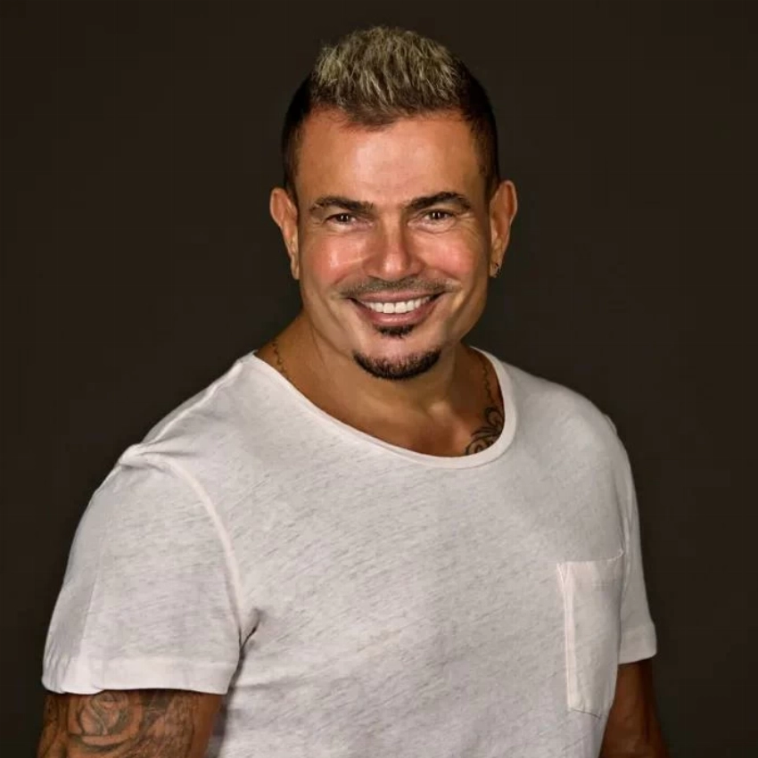 النجم عمرو دياب يعلن تأجيل حفله في دبي