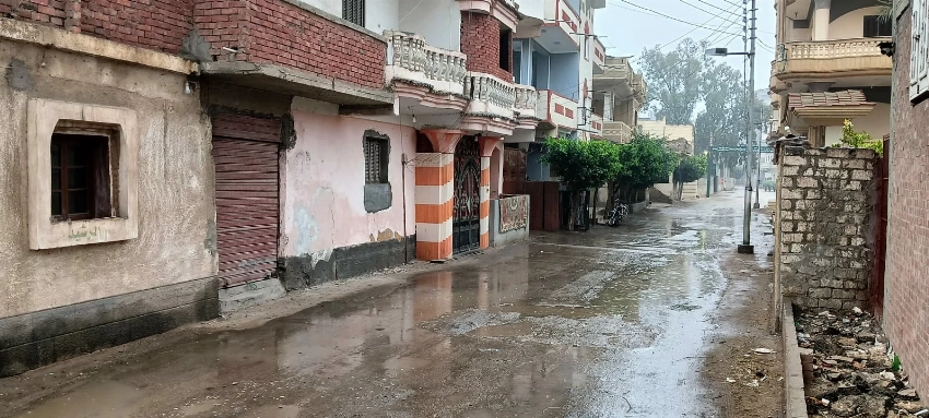 منخفض قطبي يضرب مصر.. أمطار رعدية ورياح عاتية وتحذيرات عاجلة