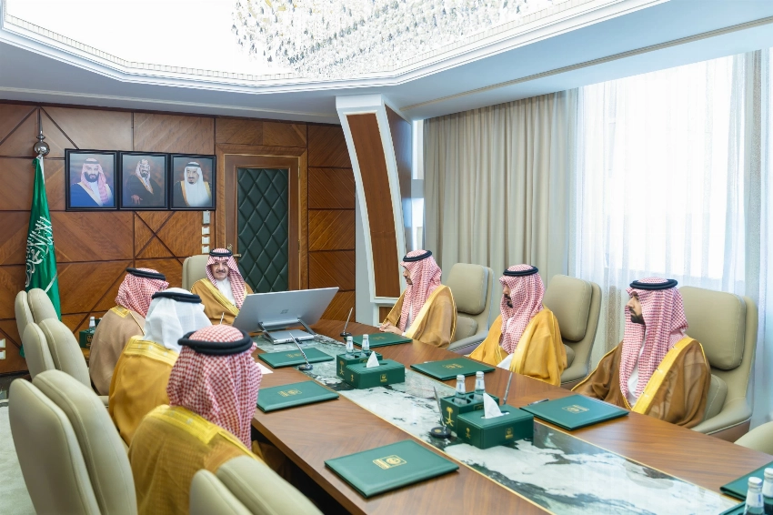 أمير الشرقية يستقبل مدير فرع «الصحة» بالمنطقة ومنسوبي الإمارة المهنئين بعيد الفطر