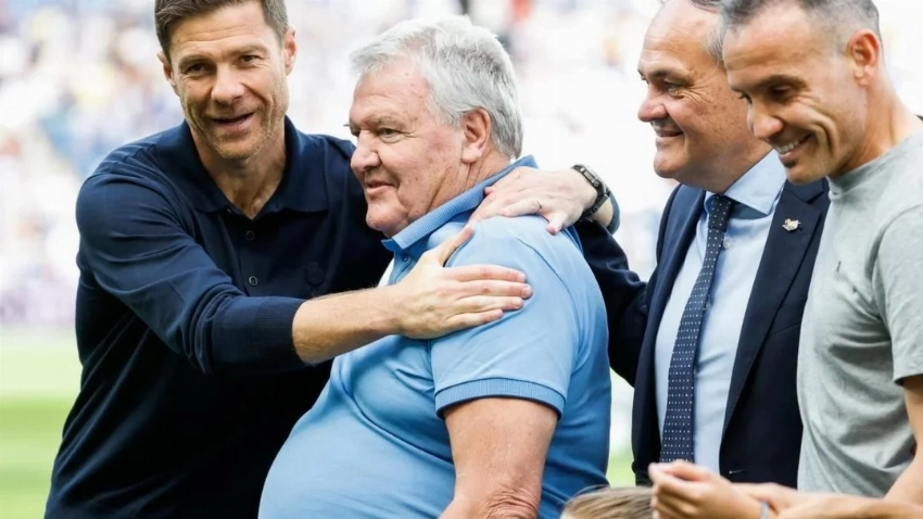 Liverpool legend John Toshack diagnosed with dementia