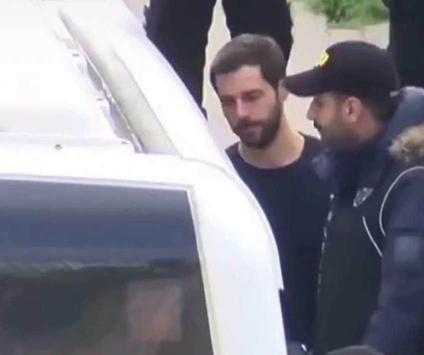 لحظة اعتقال هاكان سابانجي الحبيب السابق للنجمة التركية هاند أرتشيل.