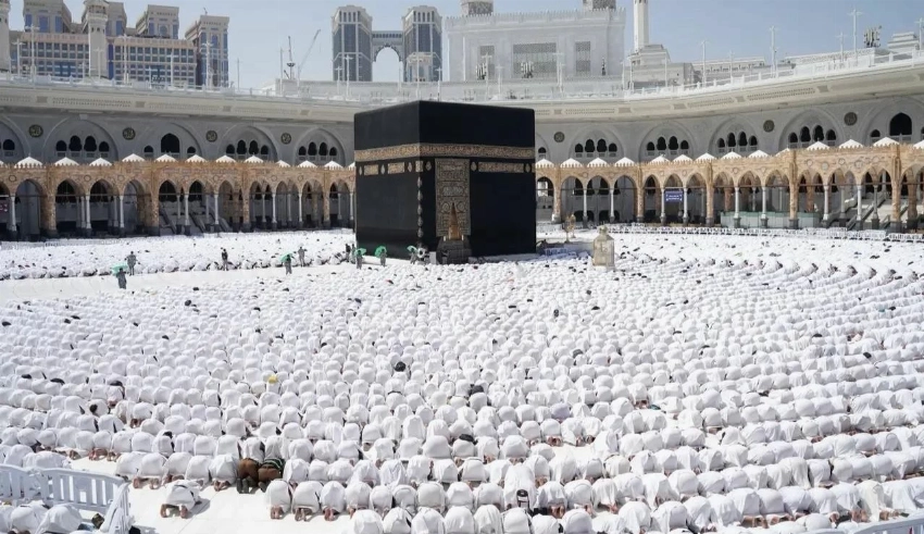 خطيب المسجد الحرام: حسن الخلق ولين الجانب من أسباب العتق من النار