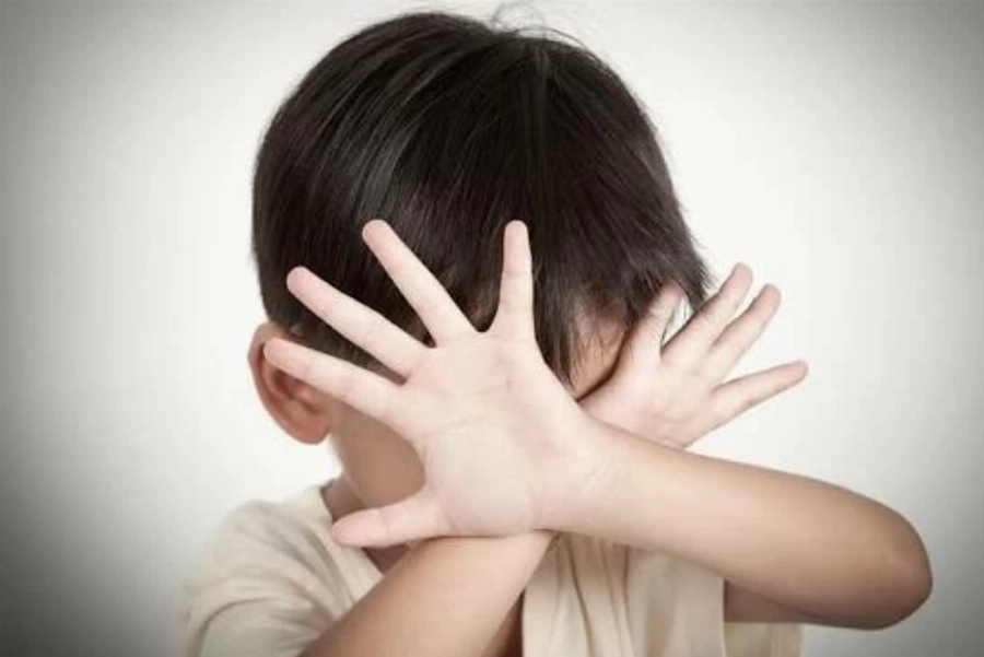 تعزيز حقوق الأطفال: وثيقة جديدة لمحاكمات الجانحين - حقوق الأطفال المحاكمات