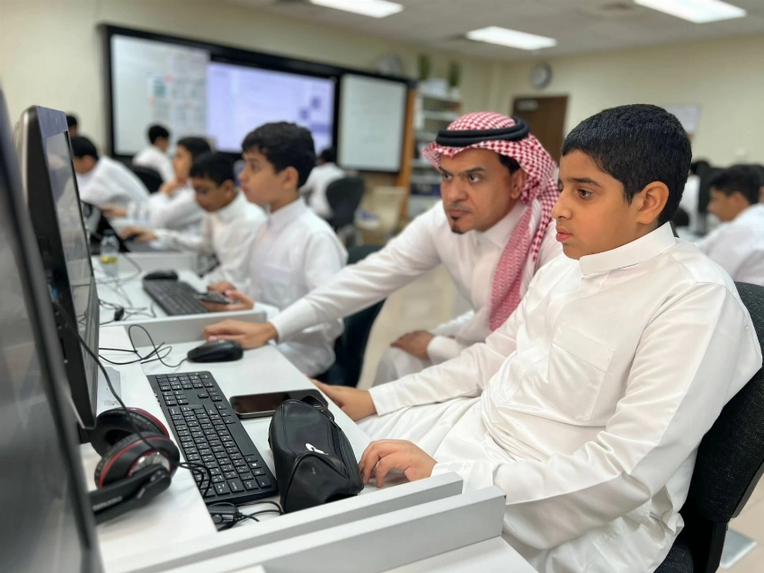 901 طالب وطالبة يشاركون في أولمبياد نسمو للعلوم والرياضيات بالأحساء