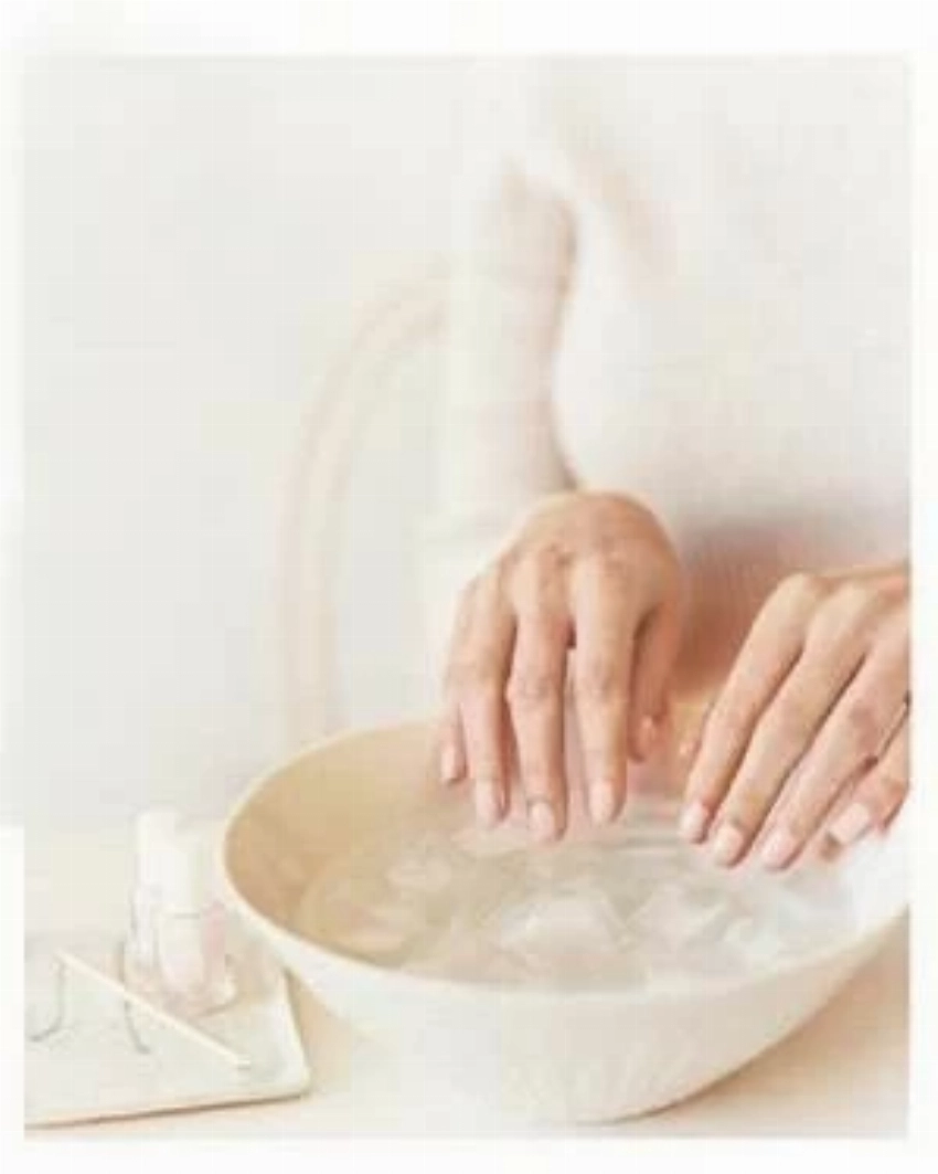 5 نصائح أساسية للحفاظ على جمال اليدين ونضارتهما