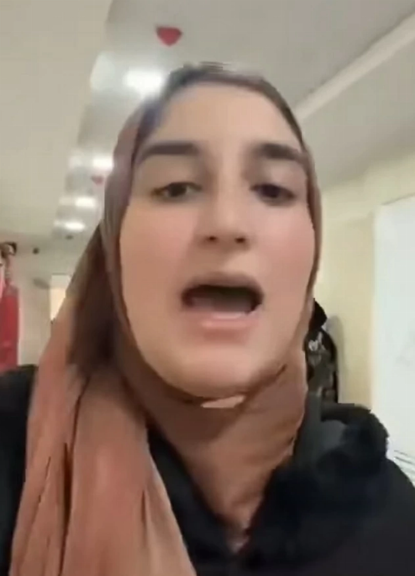 خالة الرضيعة تستغيث في فيديو متداول.