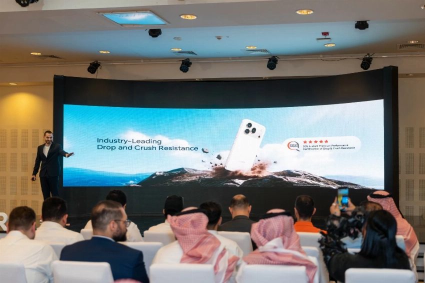 HONOR تفتح الطلبات المسبقة لسلسلة HONOR 600 Series مع أداء رائد يضاهي الهواتف في فئتها