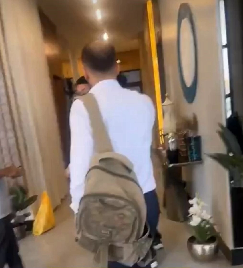 صورة من داخل الفندق.