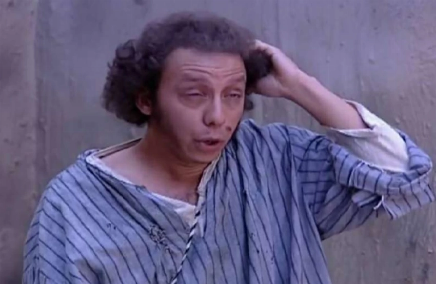 معن عبدالحق مجسداً شخصية صطيف في باب الحارة.