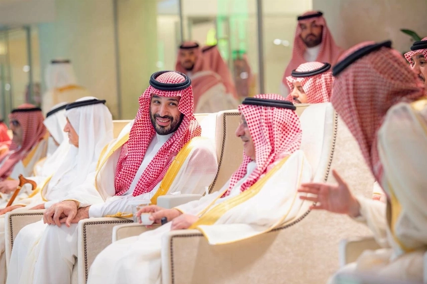 نيابةً عن خادم الحرمين الشريفين.. ولي العهد يتوج الهلال بكأس الملك 2026