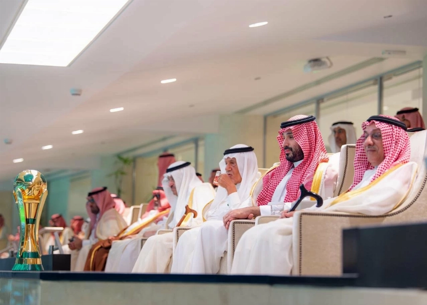 نيابةً عن خادم الحرمين الشريفين.. ولي العهد يتوج الهلال بكأس الملك 2026