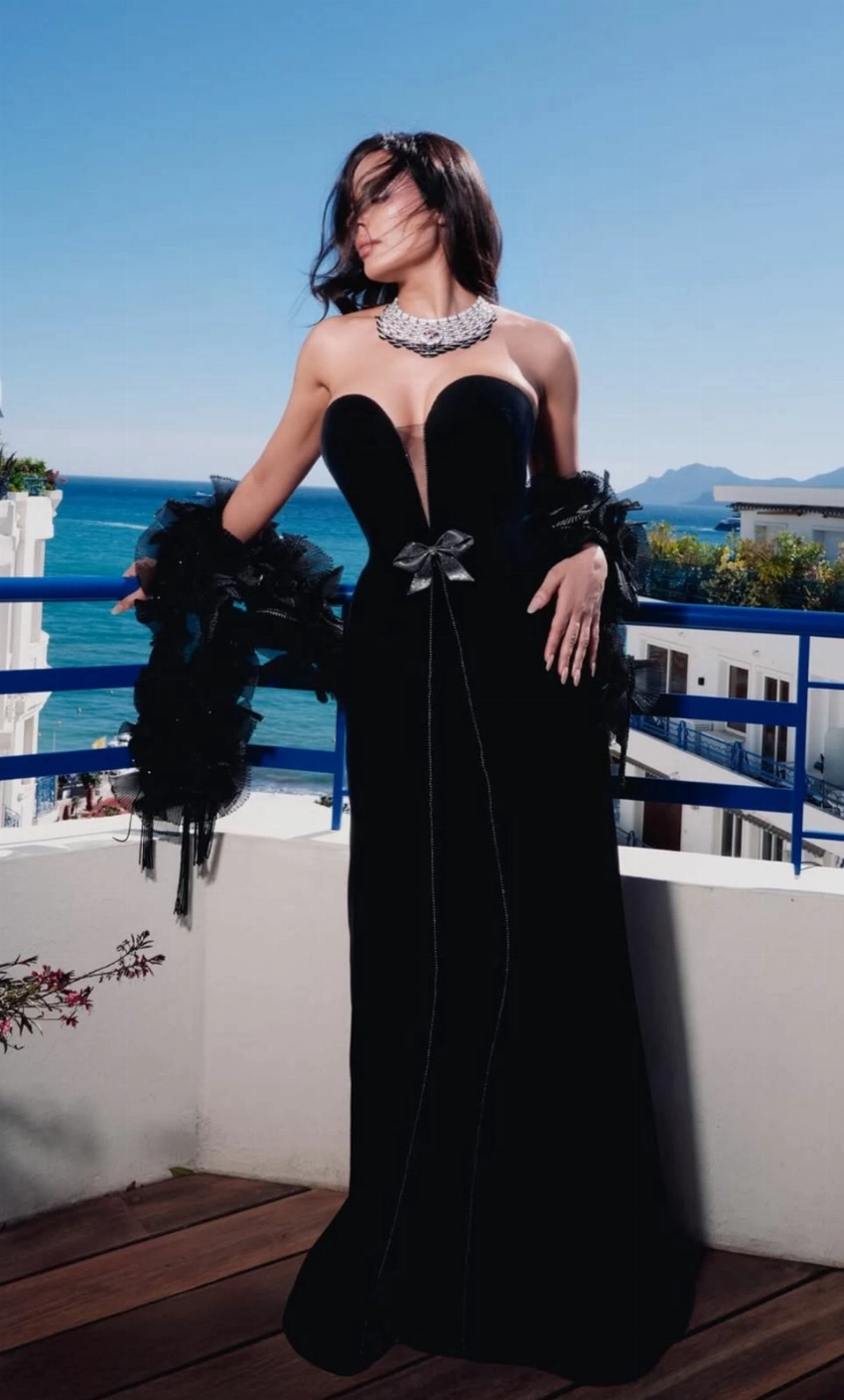 الفنانة اللبنانية نادين نسيب نجيم