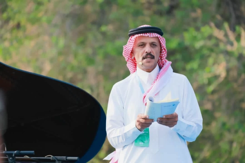 خلال مهرجان الشعر الدولي للشباب في بكين.. شاعر سعودي يتخذ سور الصين منبراً لقصائده