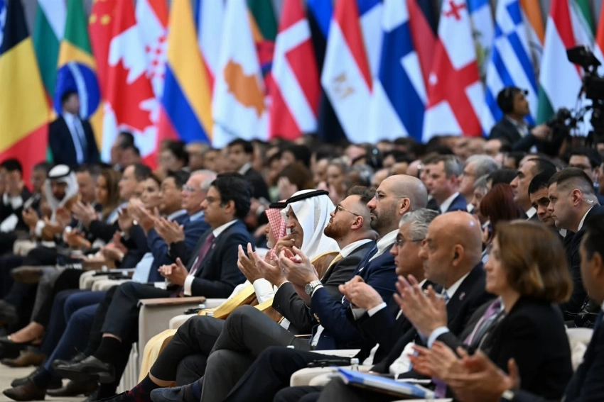 الرئيس الأوزبكي يفتتح منتدى طشقند بمشاركة سعودية