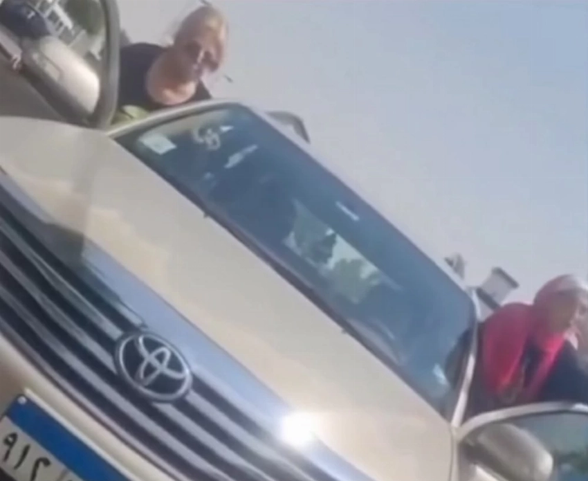 خلاف مروري يتحول إلى أزمة لفادية عبدالغني