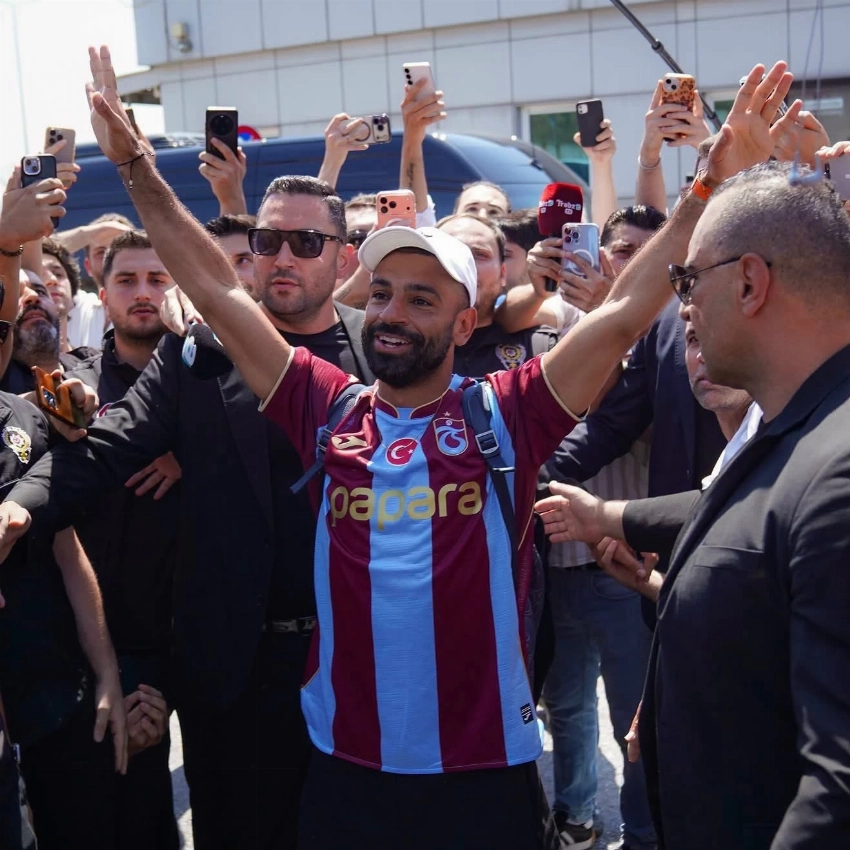 بعد أيام من انضمامه لطرابزون.. استدعاء محمد صلاح أمام القضاء المصري