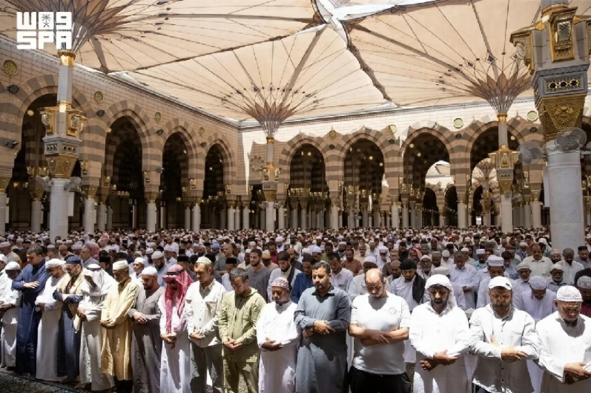 خطبتا الحرمين: العلم أساس النهضة والقدوة طريق الإصلاح