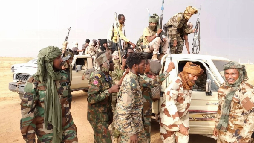 مسؤول استخبارات و200 مقاتل ينضمون للجيش السوداني بعد انشقاقهم عن الدعم السريع