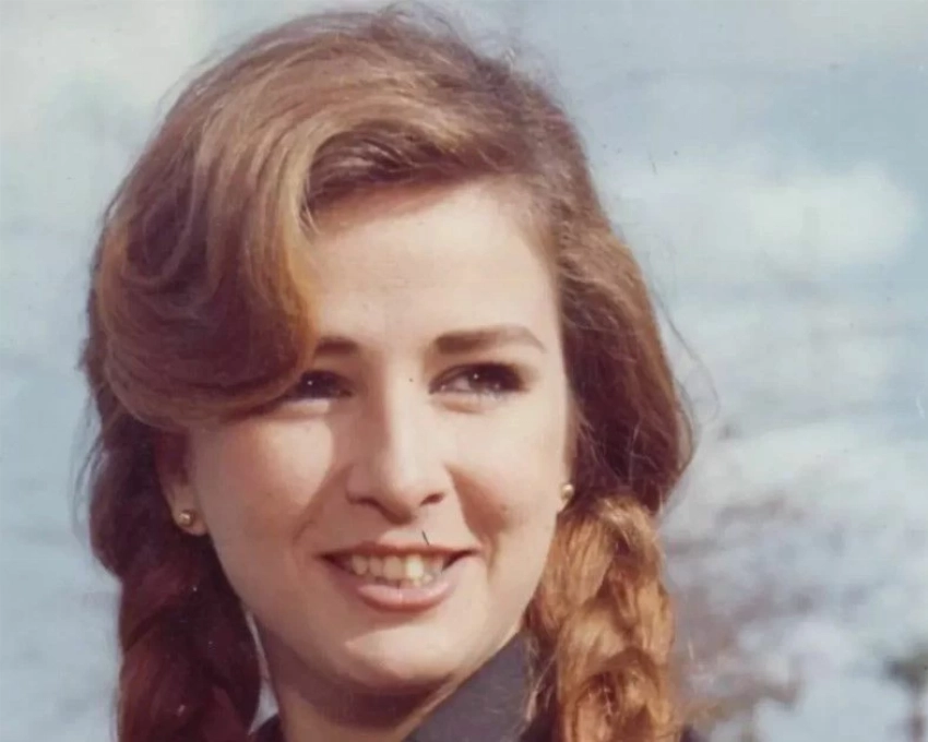 الفنانة المصرية نجلاء فتحي.
