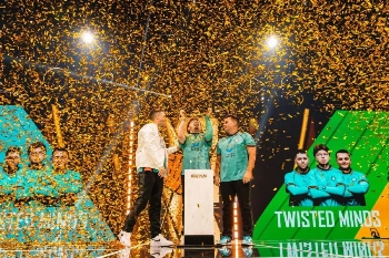 السعودية تحصد لقبها الثاني في كأس العالم للرياضات الإلكترونية 2025 عبر فريق «Twisted Minds»