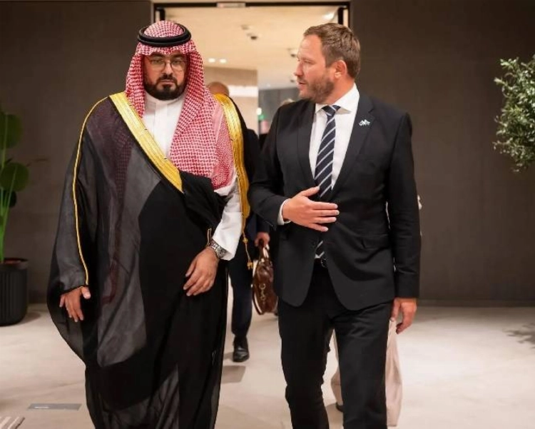 الإبراهيم مع وزير الخارجية الإستوني مارجوس تساكنا