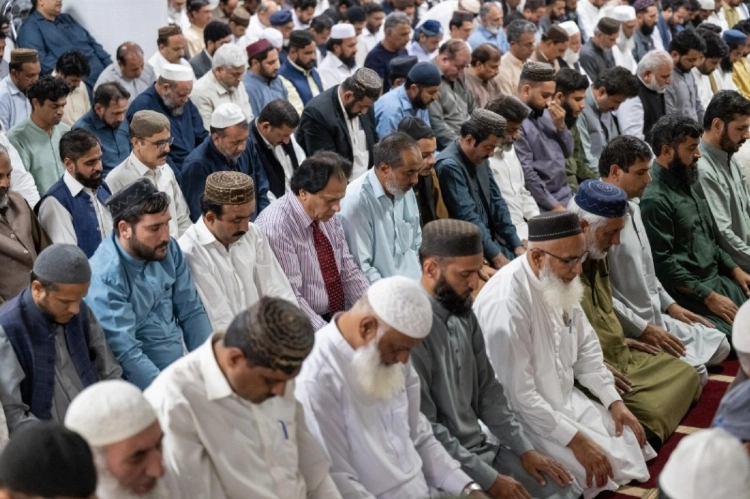 العيسى يلقي خطبة الجمعة في جامع البرلمان ومجلس الشيوخ في باكستان العيسى يلقي خطبة الجمعة في جامع البرلمان ومجلس الشيوخ في باكستان
