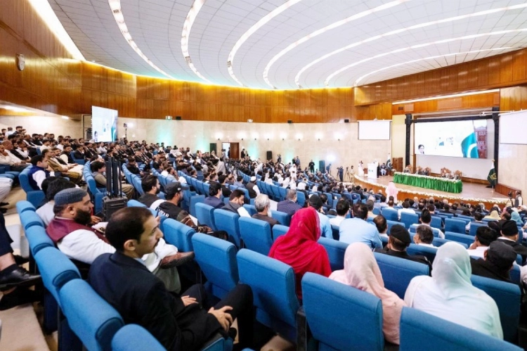 العيسى يفتتح الملتقى الثاني لعلماء باكستان.. ويحاضر عن حملات الإسلاموفوبيا  العيسى يفتتح الملتقى الثاني لعلماء باكستان.. ويحاضر عن حملات الإسلاموفوبيا