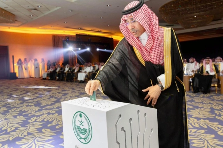 اللواء المربع يدشن 4 خدمات إلكترونية للأحوال المدنية عبر منصة أبشر  اللواء المربع يدشن 4 خدمات إلكترونية للأحوال المدنية عبر منصة أبشر