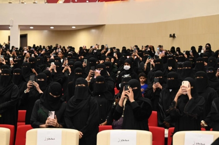 تنظيم ملتقى جازان الخضراء لتعزيز الاستدامة ورفع الرقعة النباتية تنظيم ملتقى جازان الخضراء لتعزيز الاستدامة ورفع الرقعة النباتية
