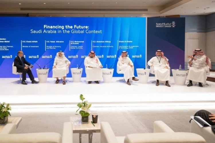 وزير الاستثمار: 40 من ميزانية المملكة من العوائد غير النفطية وزير الاستثمار: 40 من ميزانية المملكة من العوائد غير النفطية