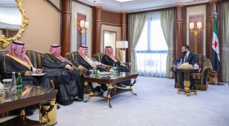 في اجتماع رفيع المستوى.. وزير الداخلية والرئيس الشرع يبحثان التعاون الأمني في اجتماع رفيع المستوى.. وزير الداخلية والرئيس الشرع يبحثان التعاون الأمني