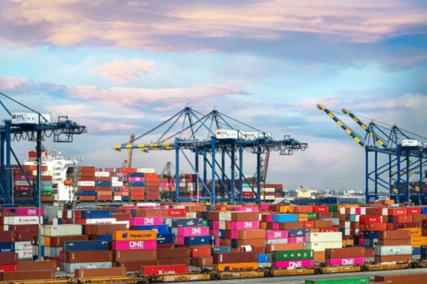 Saudi Arabia to expand customs duty exemption for some industrial products effective from April 1 The Ministry of Industry and Mineral Resources stressed that the industrial products that come under customs duty exemption include raw materials, semi-finished materials, finished materials, packaging materials, machinery, equipment and spare parts, which are directly required for industrial production.
